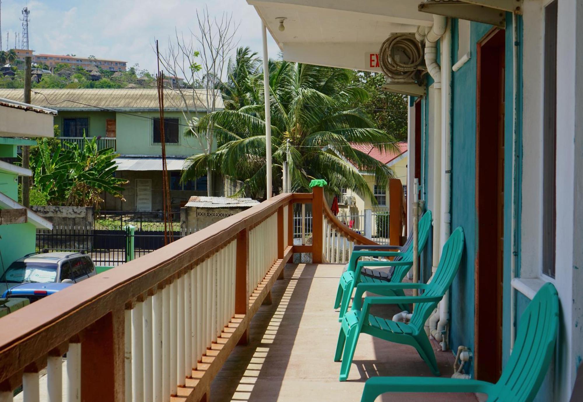 Hilltop Horizon Guesthouse San Ignacio Bagian luar foto