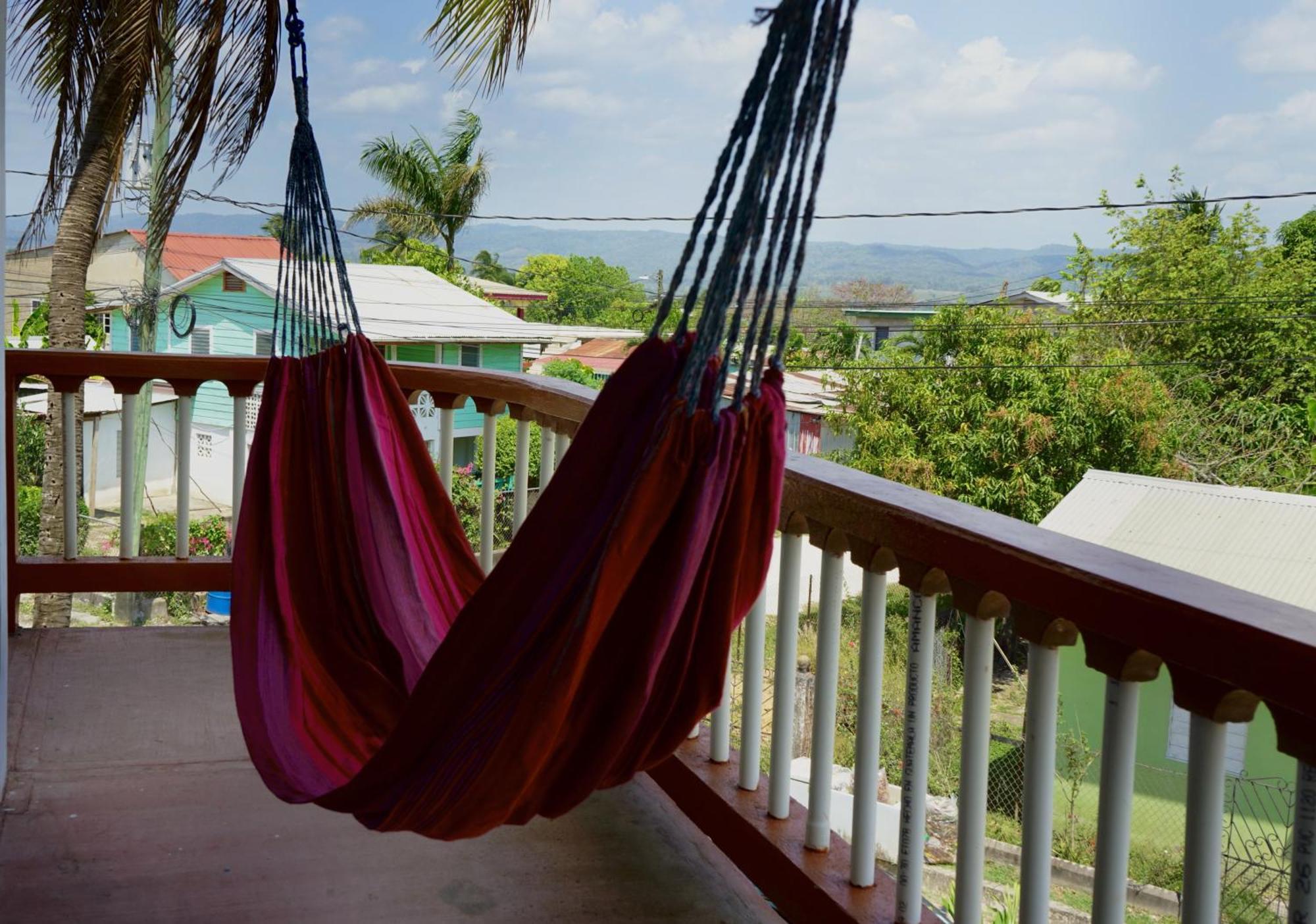 Hilltop Horizon Guesthouse San Ignacio Bagian luar foto